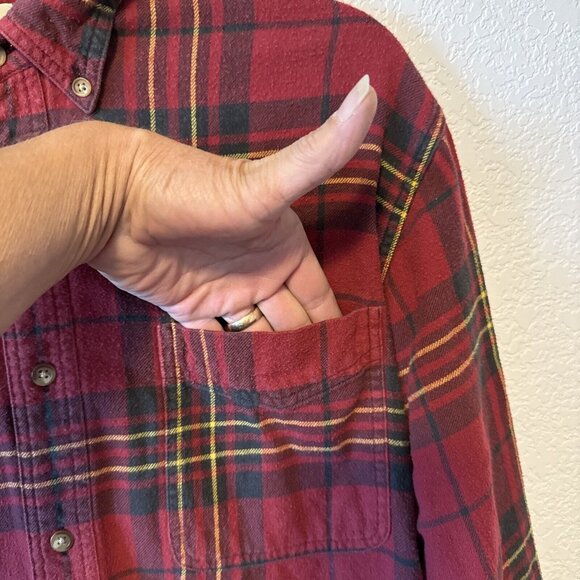 REI Soft Mens Med Red Flannel Shirt Plaid Long Sleeve Button Up Outdoor Tarten - Picture 3 of 5
